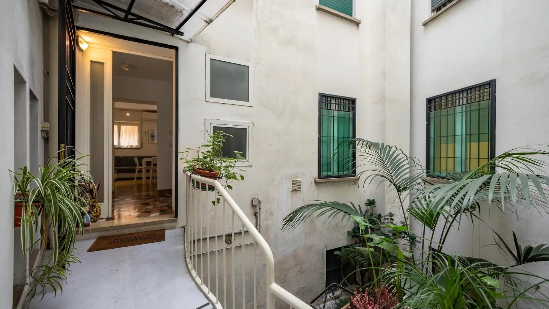White House Studio In Vicenza Apartment