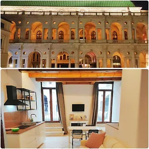 Casa Margherita Basilica View & Terrace Apartment